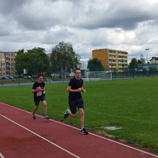 Mistrzostwa Szkoły w Indywidualnych Biegach Przełajowych Dziewcząt i Chłopców