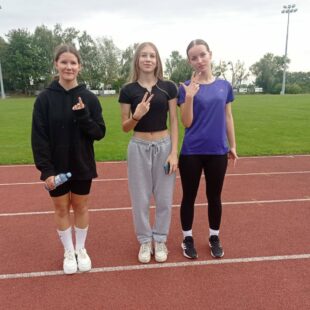 Mistrzostwa Szkoły w Indywidualnych Biegach Przełajowych Dziewcząt i Chłopców