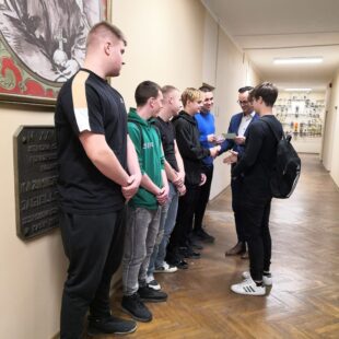 Nagrodzeni za „Dzień bez plecaka”