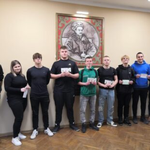 Nagrodzeni za „Dzień bez plecaka”