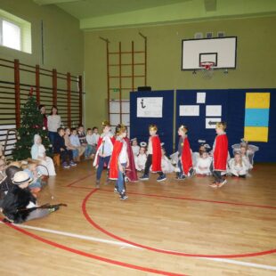 Jasełka w wykonaniu dzieci z Przedszkola Miejskiego w Łasinie