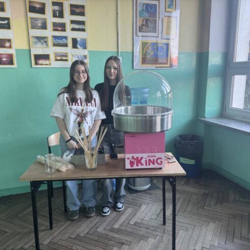 Walentykowa słodka wata cukrowa