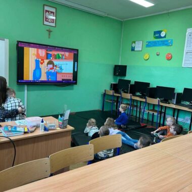 Lekcja dla  niezwykłych gości – dzieci z grupy „Słoneczka”