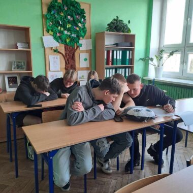 Psychologia w połączeniu z ekonomią – kolejne zajęcia w ramach projektu Złote Szkoły NBP