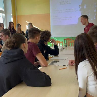 DEBATA z uczniami „Jagiellończyka”