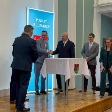 Podpisane porozumienie o współpracy pomiędzy naszą szkołą a Wojskowymi Zakładami Uzbrojenia S.A.