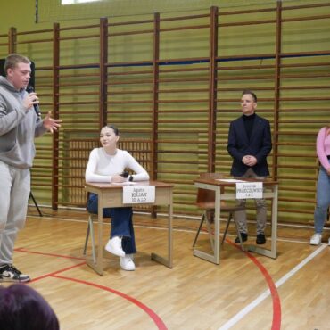 Debata kandydatów na przewodniczącego Samorządu Uczniowskiego