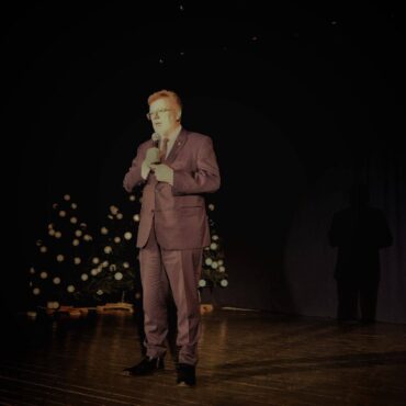 Jasełka w wykonaniu szkolnego koła teatralnego Galimatias