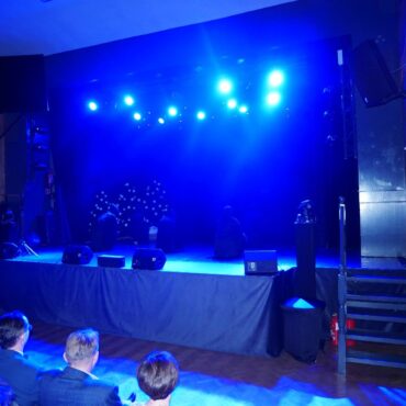 Jasełka w wykonaniu szkolnego koła teatralnego Galimatias