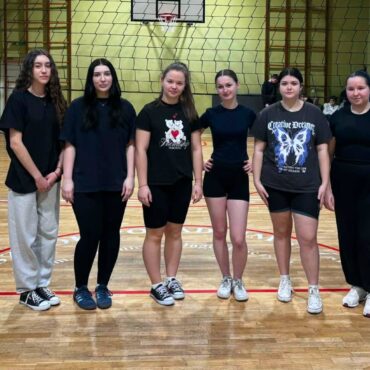 Mistrzostwa Szkoły w piłce siatkowej dziewcząt