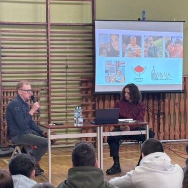 Spotkanie z podróżnikiem Wojciechem Plessem