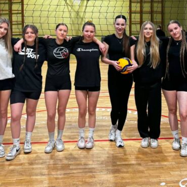 Mistrzostwa Szkoły w piłce siatkowej dziewcząt