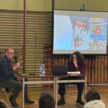 Spotkanie z podróżnikiem Wojciechem Plessem