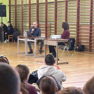 Spotkanie z podróżnikiem Wojciechem Plessem