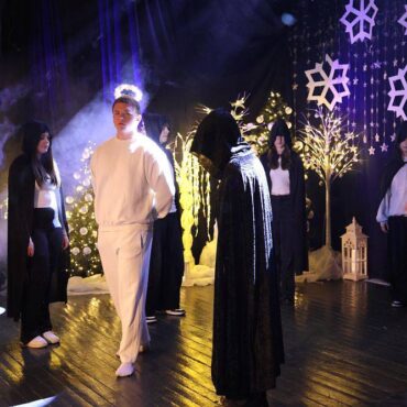 Powiatowy Przegląd Widowisk Bożonarodzeniowych i Zapustnych.