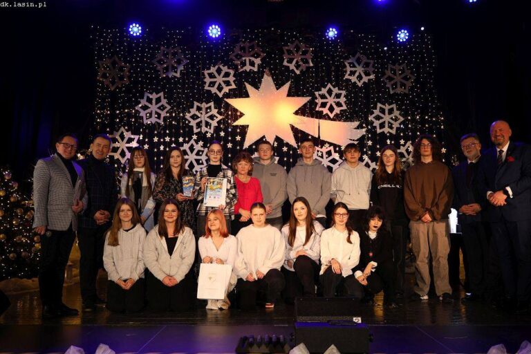 Powiatowy Przegląd Widowisk Bożonarodzeniowych i Zapustnych.