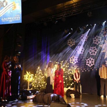 Powiatowy Przegląd Widowisk Bożonarodzeniowych i Zapustnych.