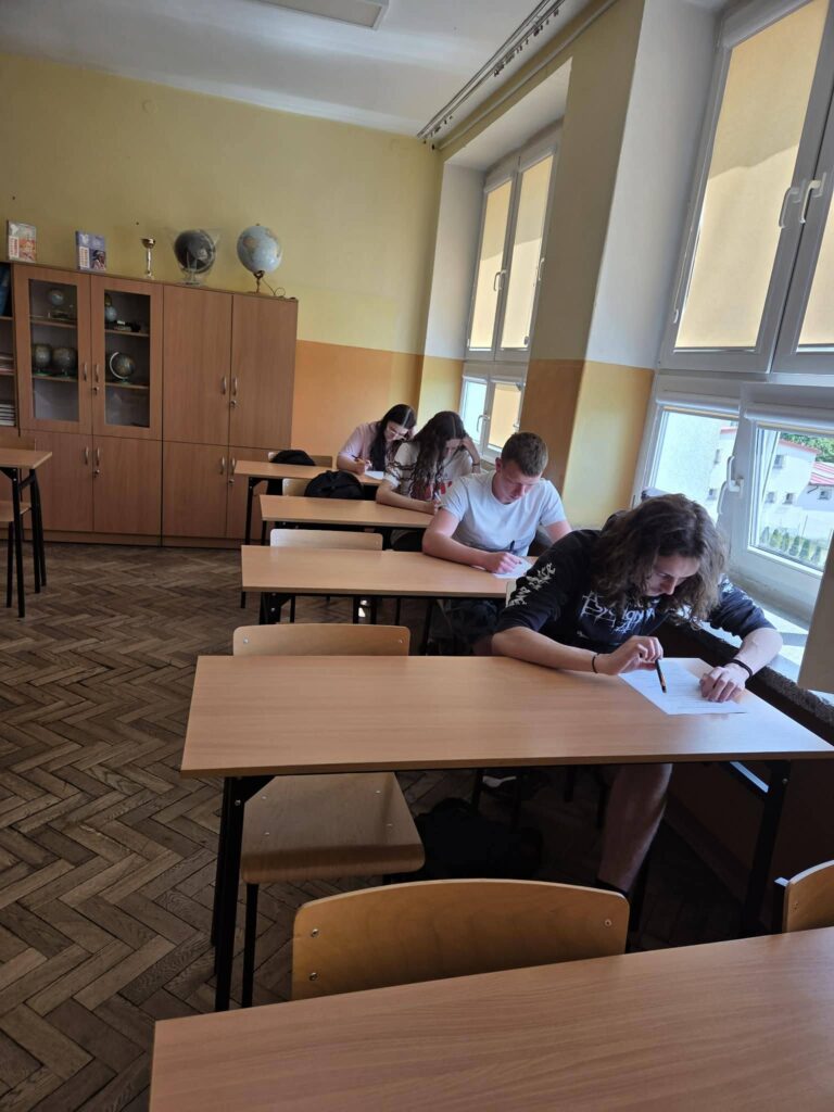 Konkurs „Palcem po mapie”